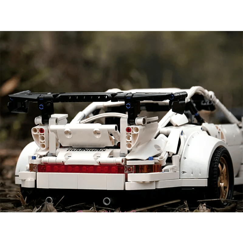 Air-Cooled 911 GT2 RS Track Racer | 2125pcs