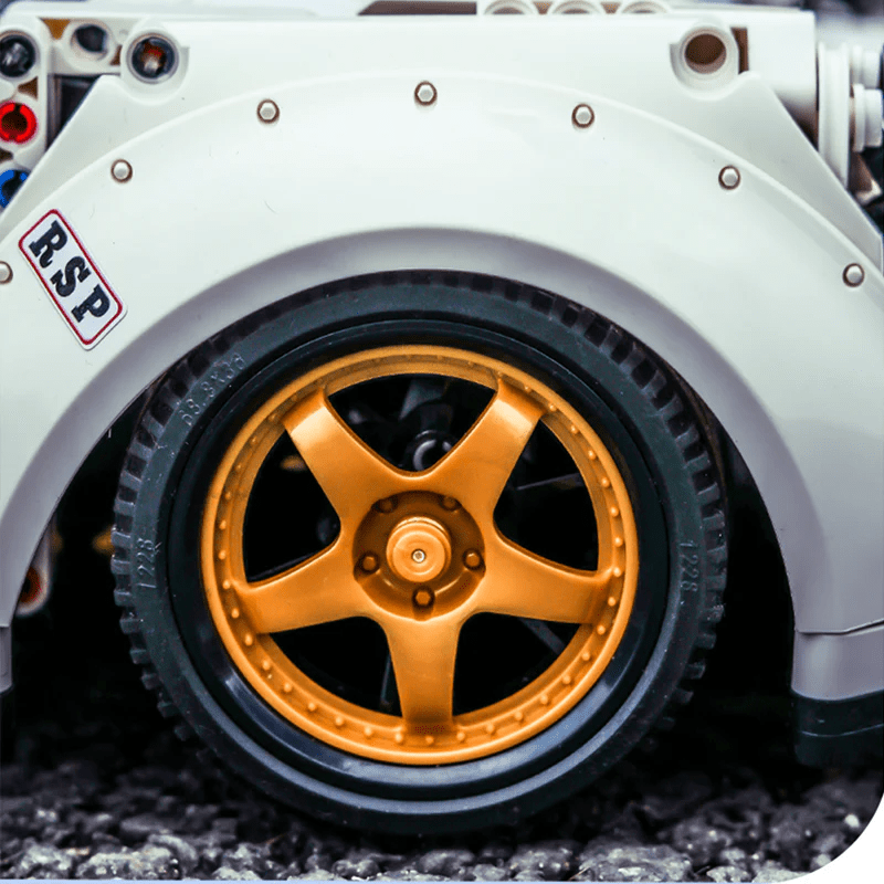 Air-Cooled 911 GT2 RS Track Racer | 2125pcs