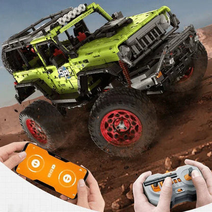 Green Off-Road Trail 4x4 | 2544pcs