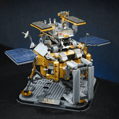 Lunar Rover | 1577pcs