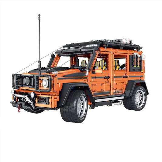 Luxury 4x4 G63 Off-Road Wagon Building Blocks Car – 3,914 pieces – collector-grade vehicle replica. 56 cm x 27 cm x 30 cm