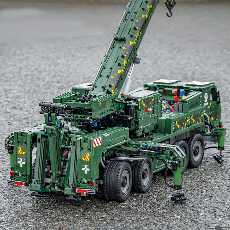 Remote Controlled Armoured Rescue Vehicle | 5538pcs