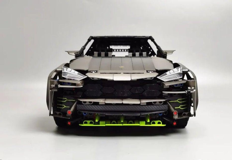 Twin-Turbo Italian SUV | 3251pcs