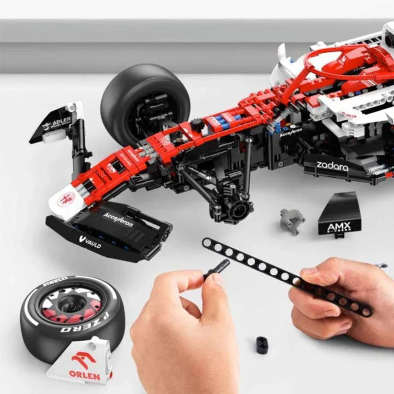 Official 2022 Alfa Romeo F1 | 2306pcs