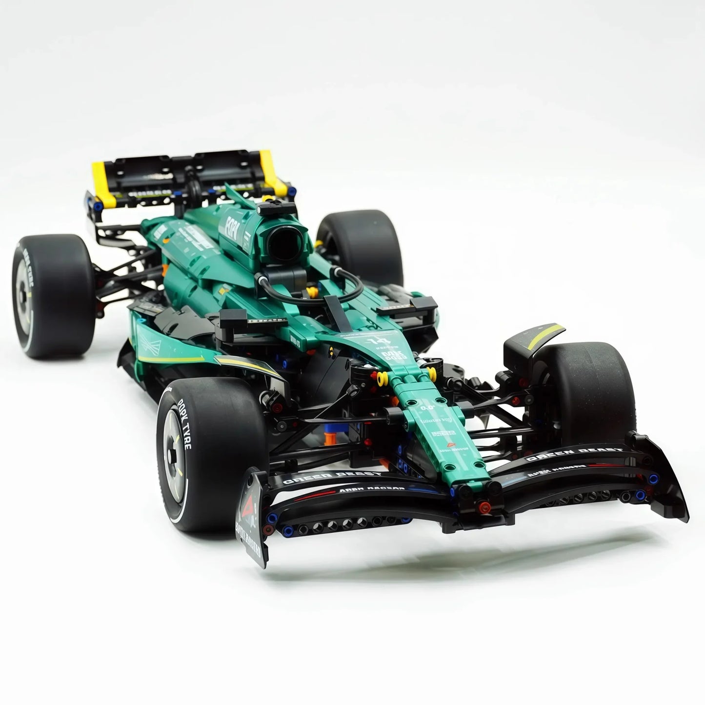 AMR 25 Formula 1 Car | 1912pcs