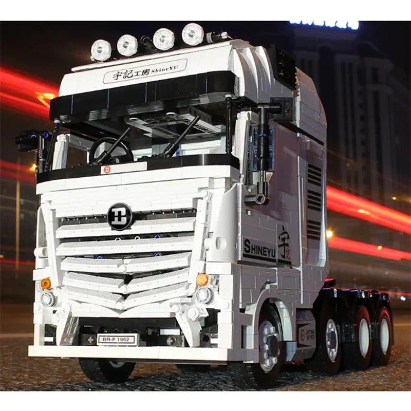 Heavy-Duty Trailer Truck | 2949pcs