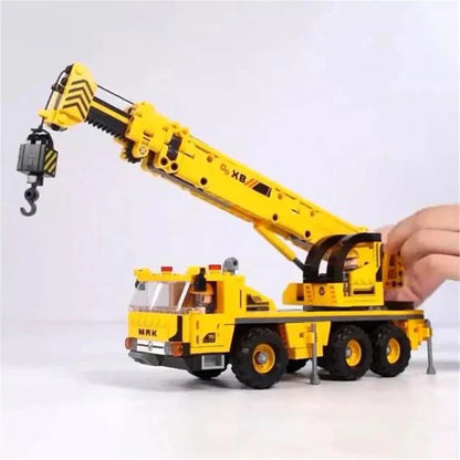 Mobile Crane Truck Model | 657pcs