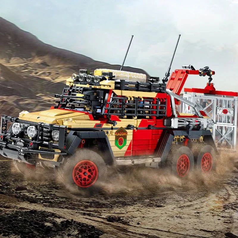 Jurassic Dino Hunter Off-Road Truck | 2453pcs
