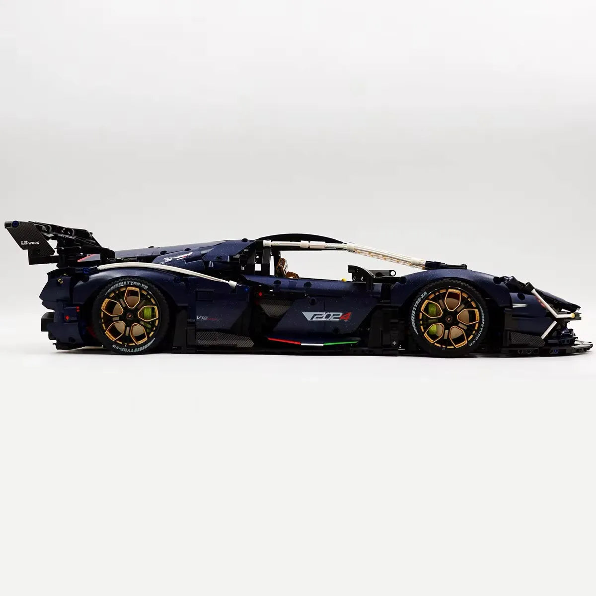 2024 Hybrid V12 Hypercar | 4105pcs
