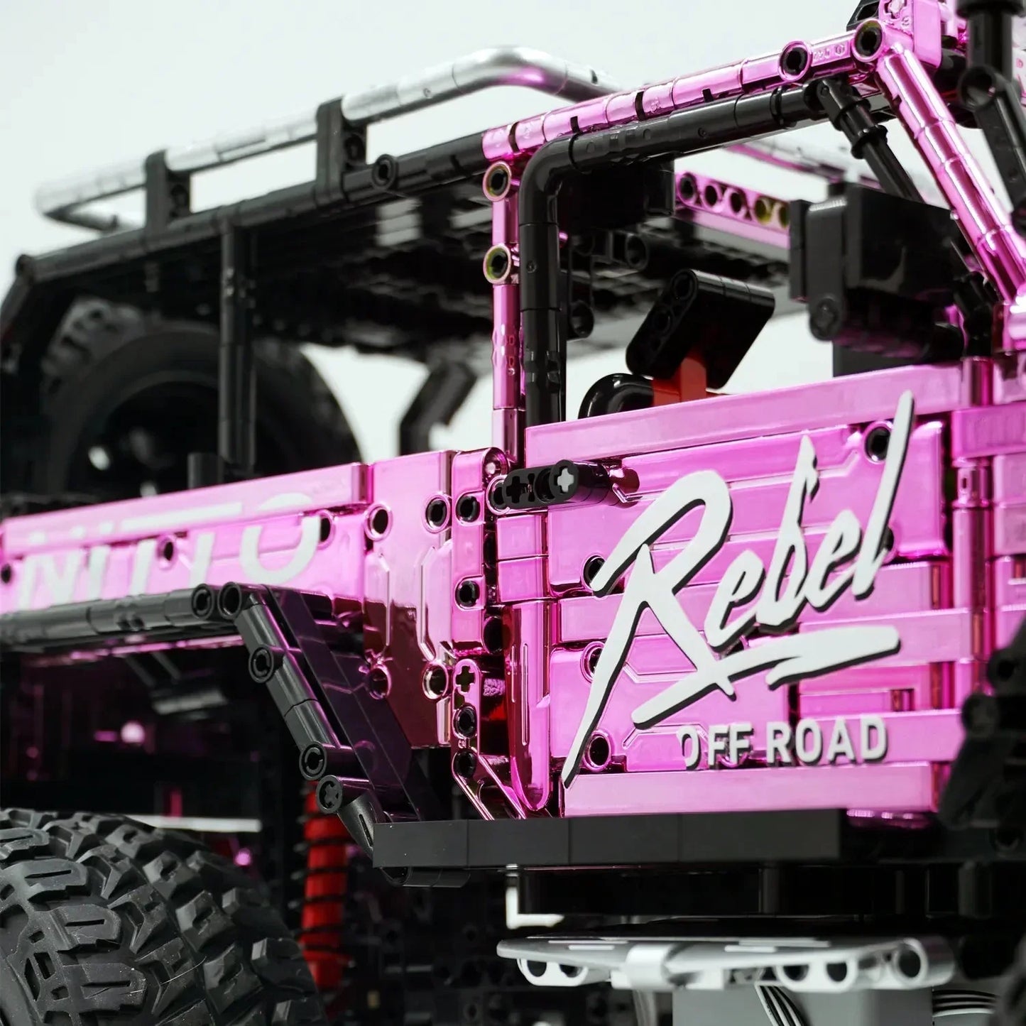 Hybrid Off-Road SUV – Trail Edition | 2545pcs