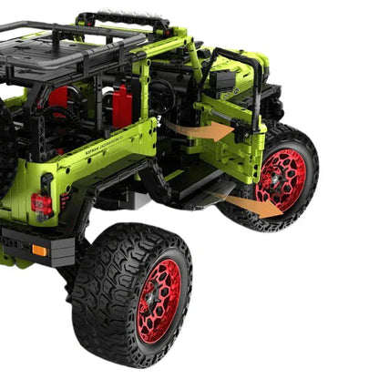 Green Off-Road Trail 4x4 | 2544pcs