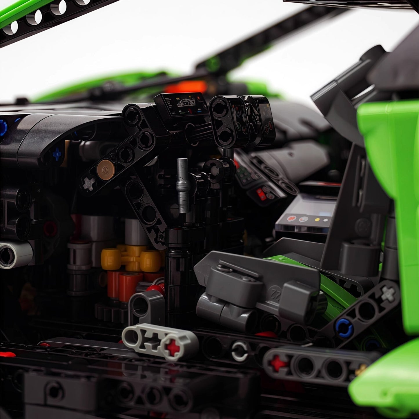 Track-Only V12 SV Hypercar | 4100pcs