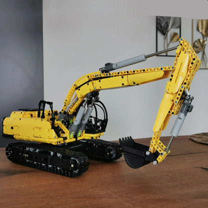 RC Heavy-Duty Excavator | 1830pcs