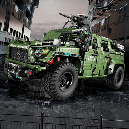 Remote Controlled Armoured Raid Vehicle | 3174pcs