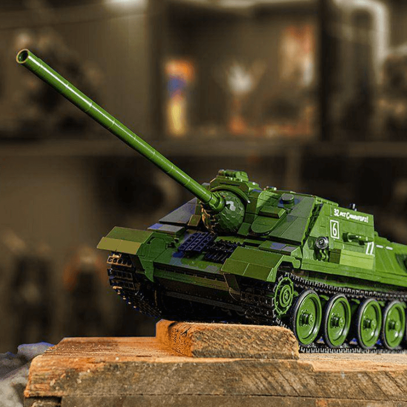 Remote Controlled SU-100 Tank Destroyer | 1700pcs