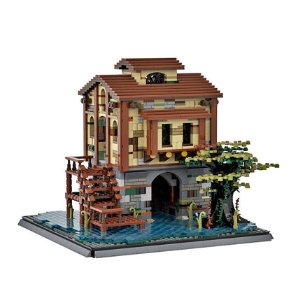 Swamp Hideout | 2582pcs